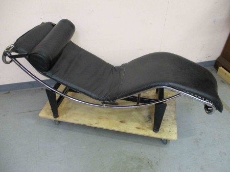 6597 - Lehatko LeCorbusier cerna kuze  D - 169 cm  -  7 900 kc